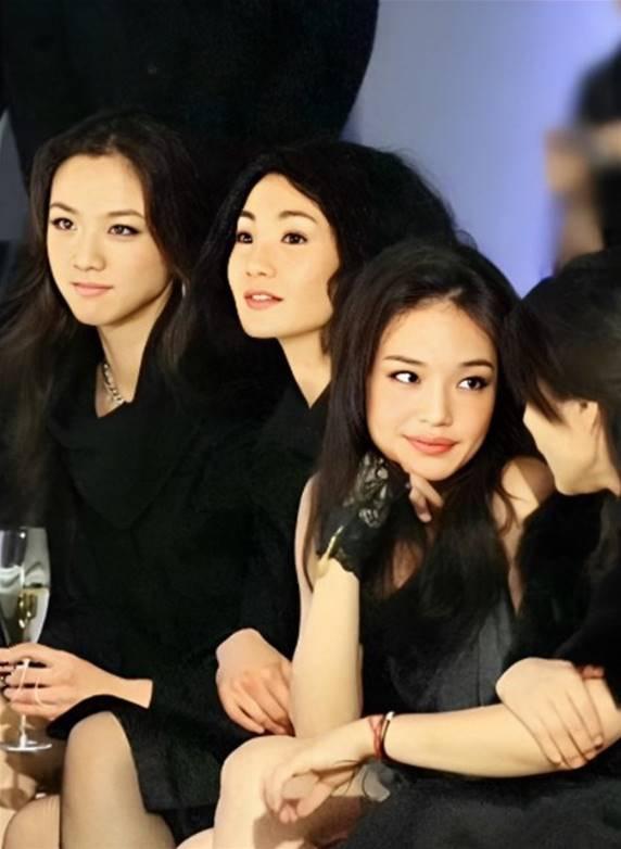 这也太漂亮了吧，三位优秀的演员或者说女性。

小的时候最喜欢张曼玉，稍微大点了喜