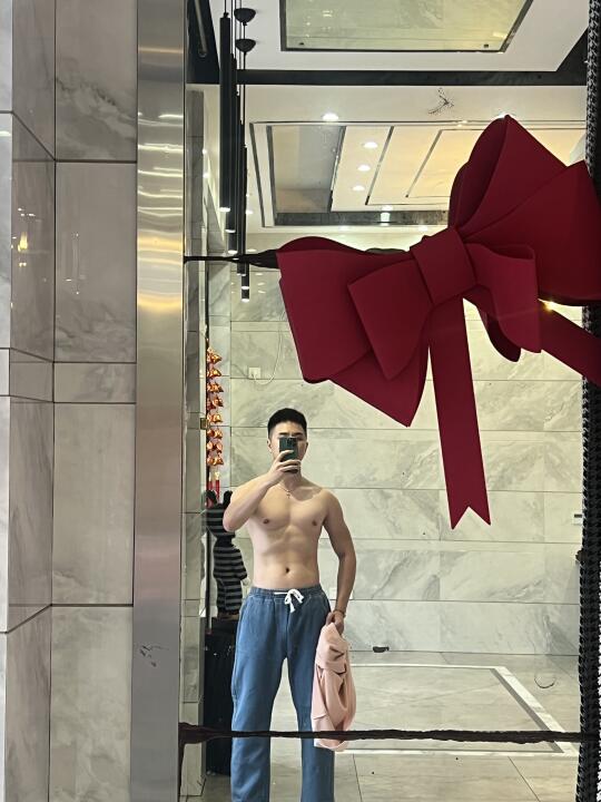 当朋友圈发好像被限流了