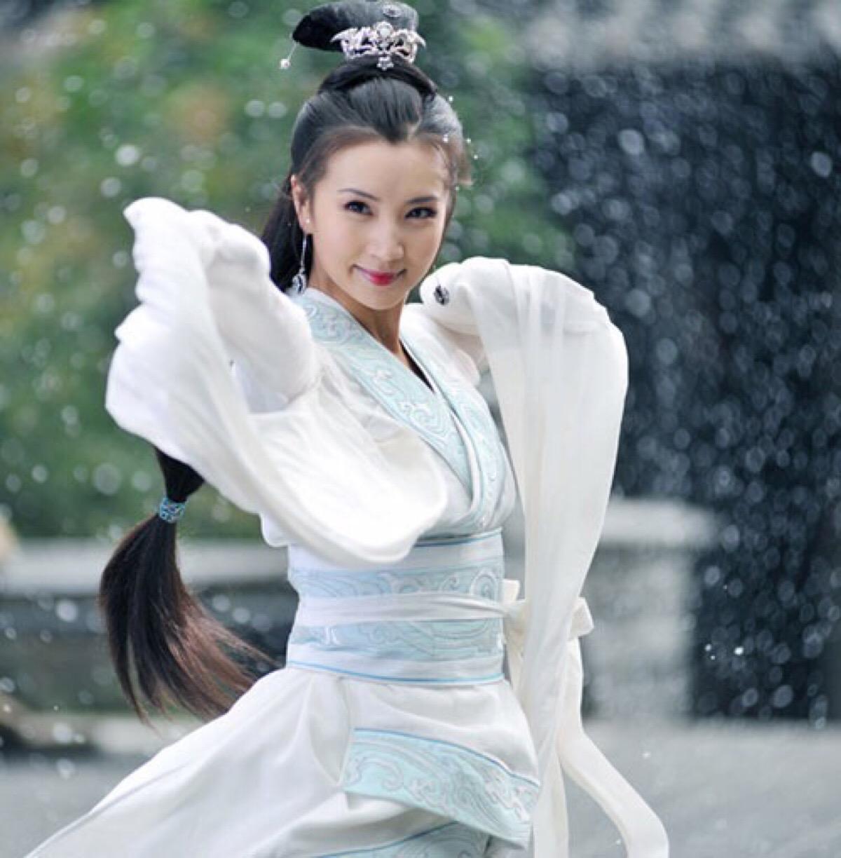 绝世美人貂蝉的“智”斗奸臣：一场用美貌点燃的政治大戏

说起中国古代四大美女，貂