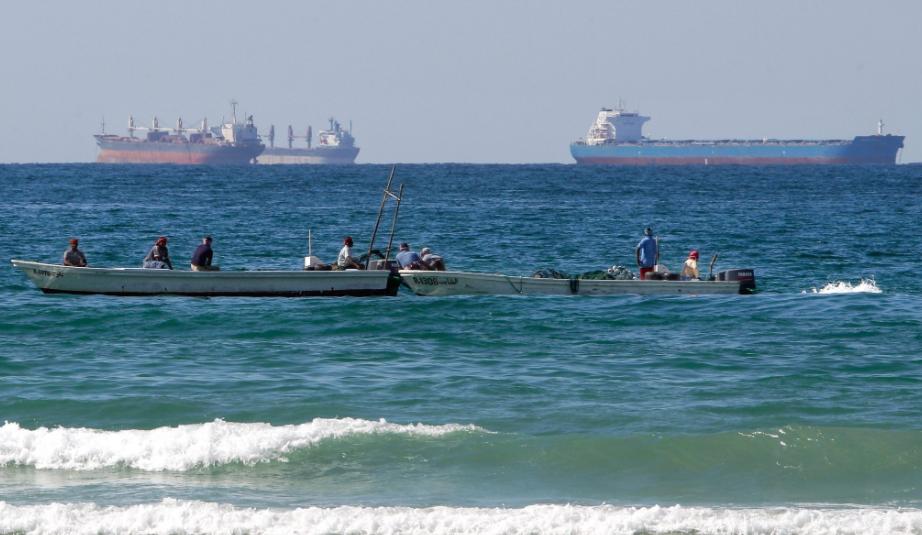 这次战争，伊朗损失简直太大了！
4月13日伊朗给国际海事机构交了一份文件，把美国