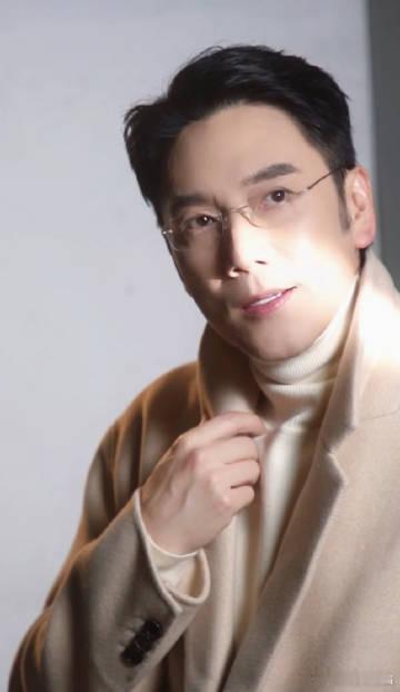 看了好几遍才认出这是林依轮 震惊！林依轮《骄阳似我》定妆宛如换脸式改造。日常亲和