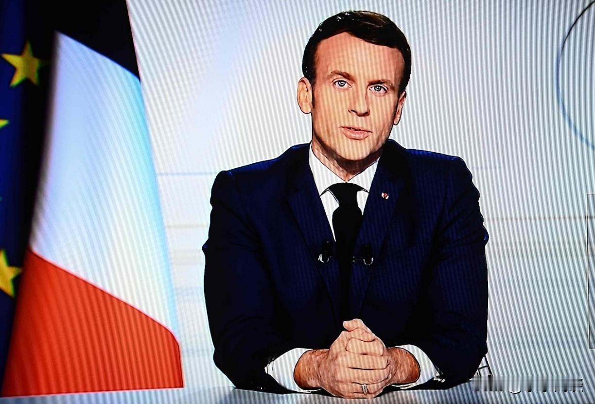 法国一核电站反应堆停运
 
起因是一场风暴让核电的反应堆“罢工”了。
 

法国