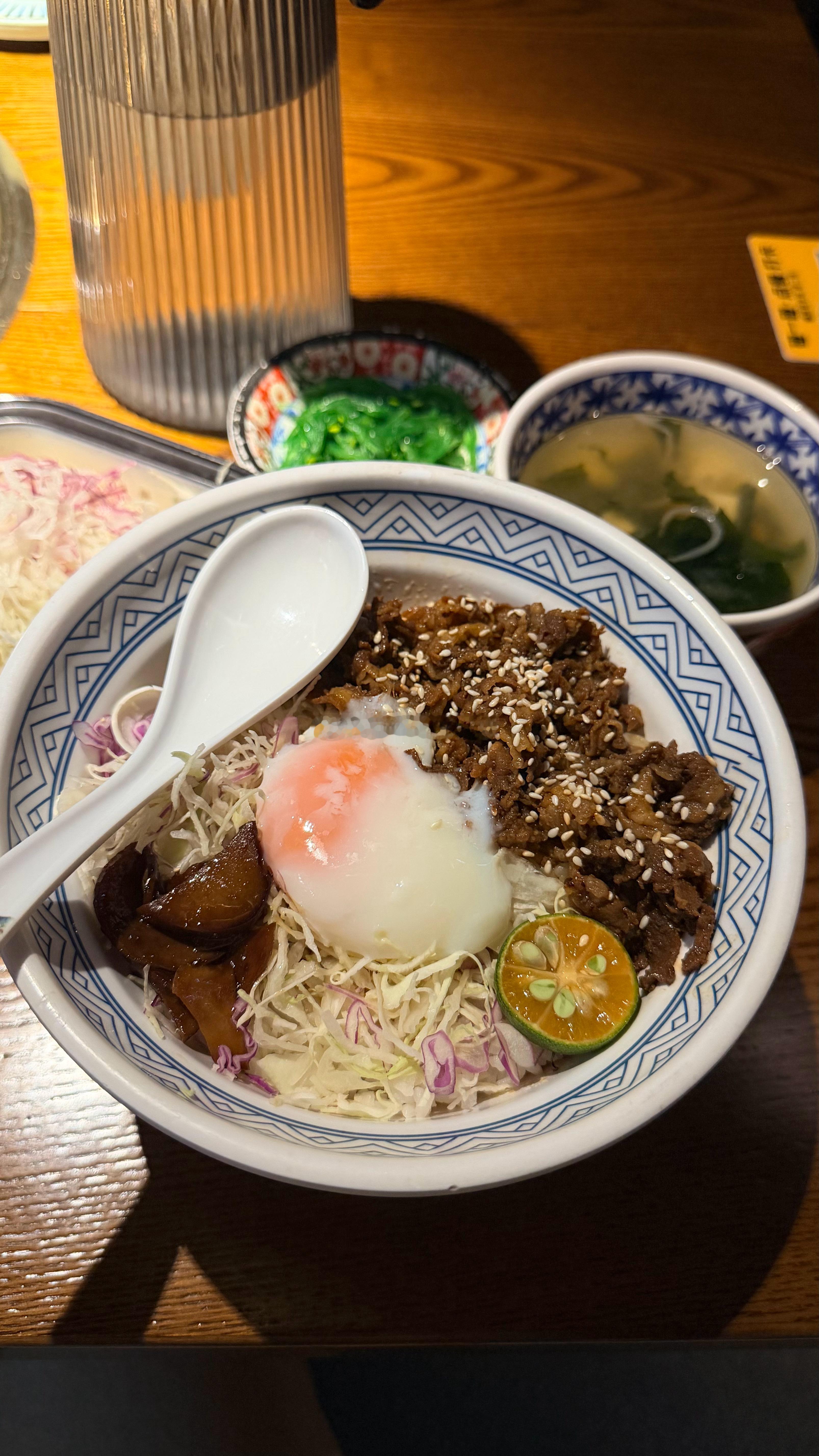 爆火三个月的鸡煲店流量断崖了没我这随机一家店好吃 