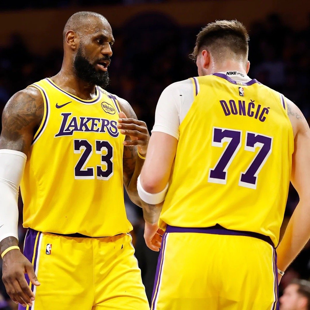 湖人大胜结束八连客 NBA常规赛，湖人客场125-109大胜篮网，以5胜3负的战