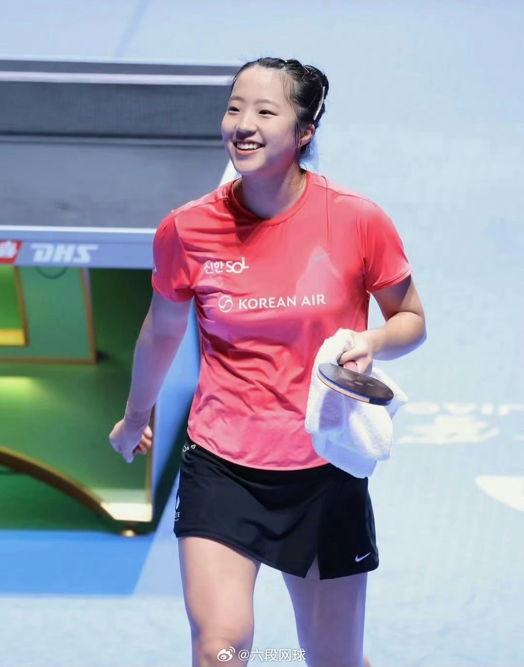申裕斌甜爆了乒乓球 申裕斌的“甜”源于她极具感染力的笑容、灵动俏皮的小动作与赛场