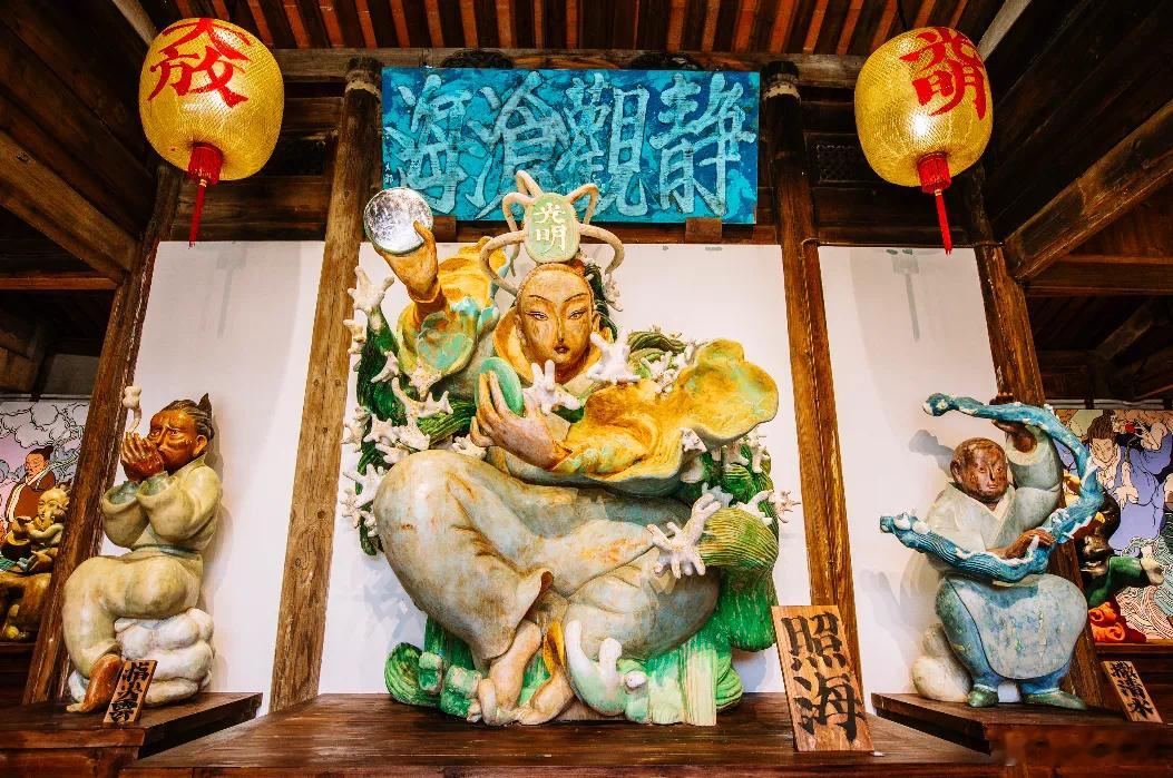 80后女生在福建造神仙屋世界罕见 第一次来泉州梧林，我非常惊讶于闽南红砖老厝的建