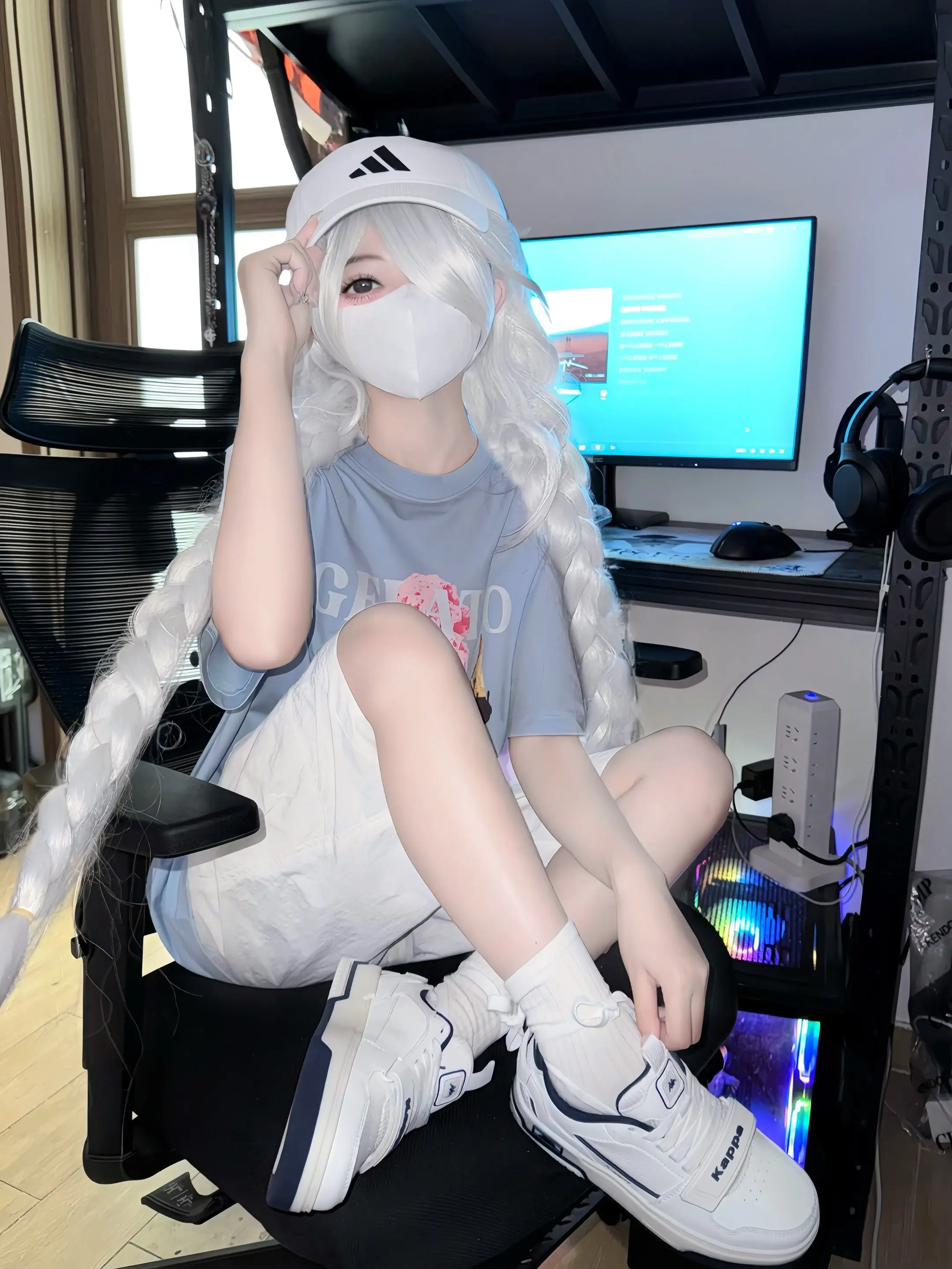 那个经常双排的时髦学妹。