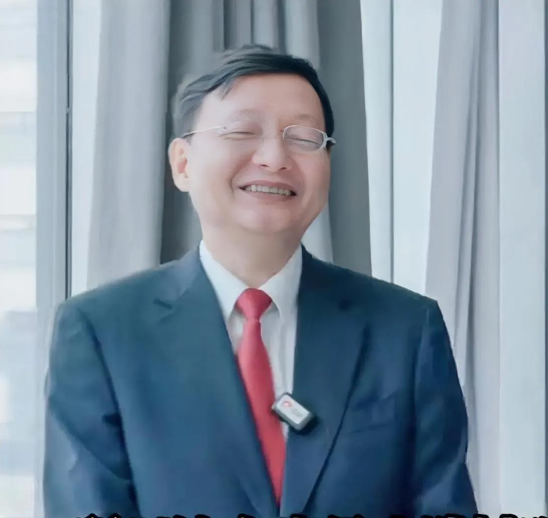 不想过周末！脑子里全是李大霄、霸道股评、上海爷叔喊牛市的画面。
手特别痒，总是忍
