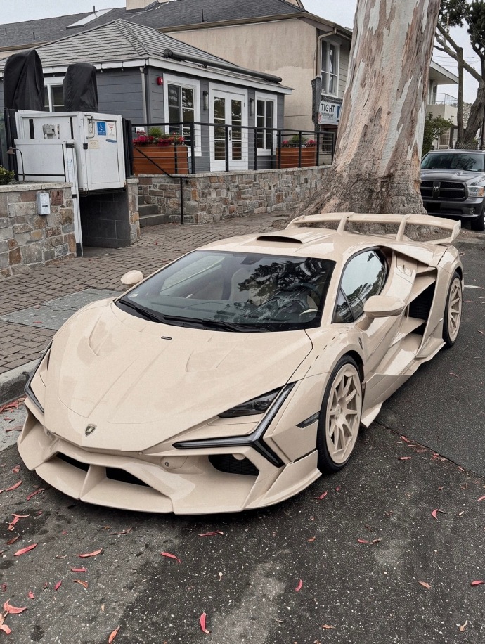 汽车[超话] Mansory 兰博基尼！这改的如何？汽车改装 ​​​