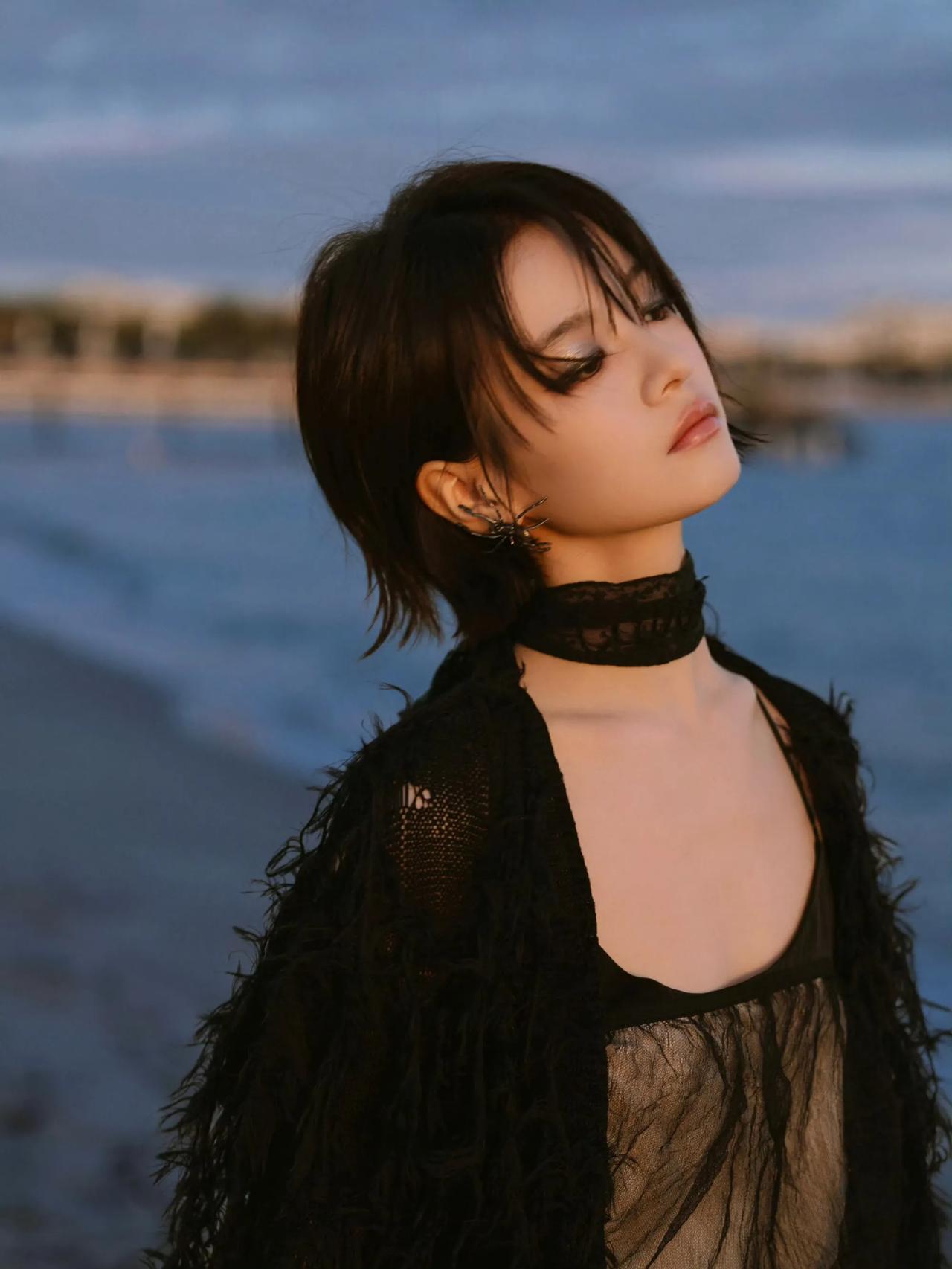李庚希美图分享李庚希 李庚希演技 李庚希清唱 李庚希我 李庚希进行曲 李庚乐 周