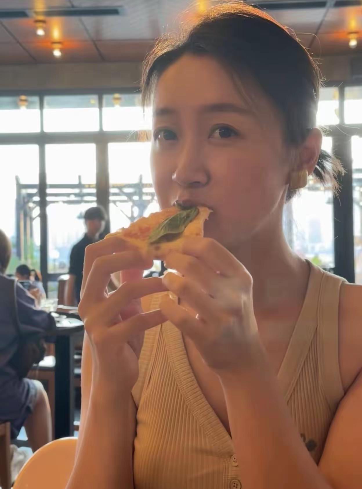 女孩子怎么穿搭既时尚又好看?