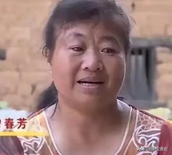 1989年，为了补贴家用，已经订婚的19岁女儿南下打工，从此杳无音讯。谁料，31