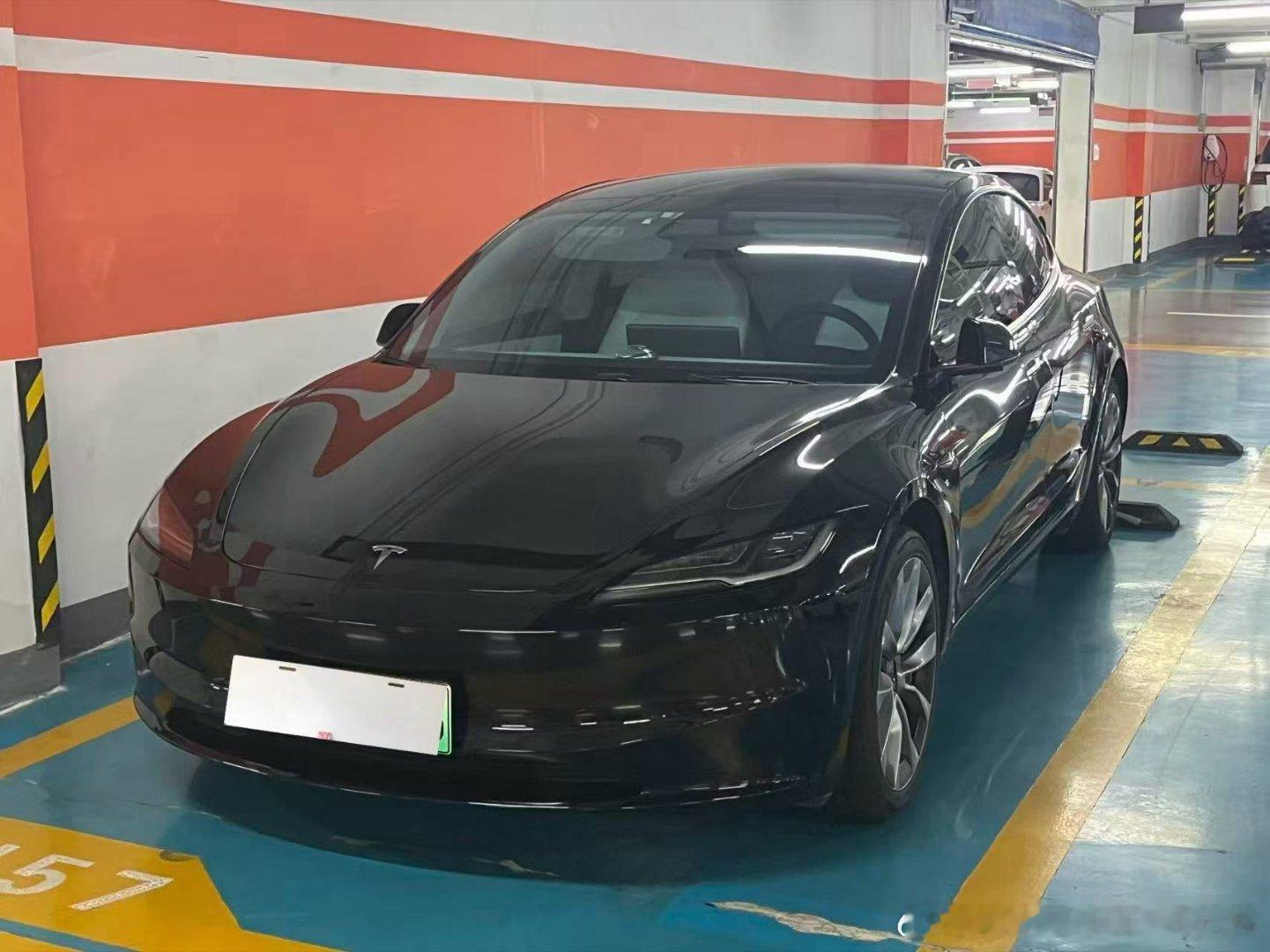 2024年上牌特斯拉model3焕新版选配白内（+8000）大轮毂（+6000元