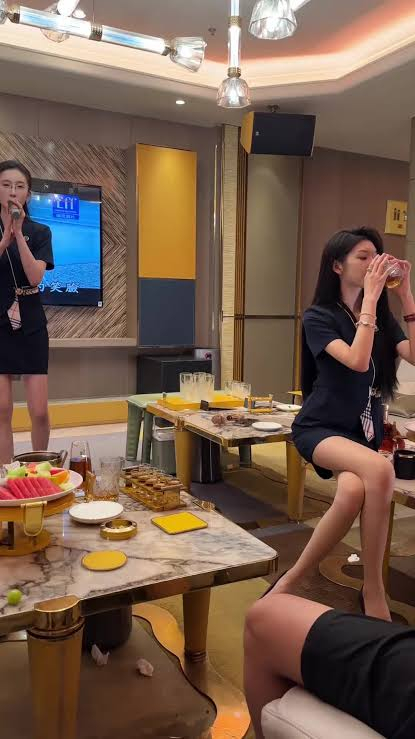 打击商K 连锁反应  说点个人看法理解。本质一：打的不是KTV，是有偿陪侍背后的