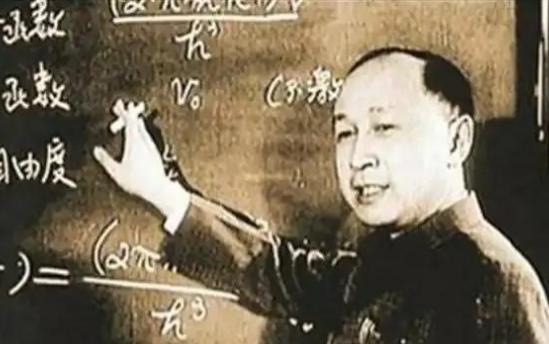 晚年，钱学森整天躺着，不爱说话，也不理人，家人以为他得了老年痴呆，谁知当医生问他