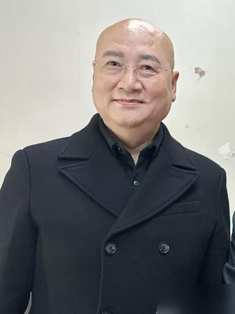 你以为迟重瑞熬了36年，证明的是爱情？我告诉你，他焊死的，是一份顶级的豪门合同。