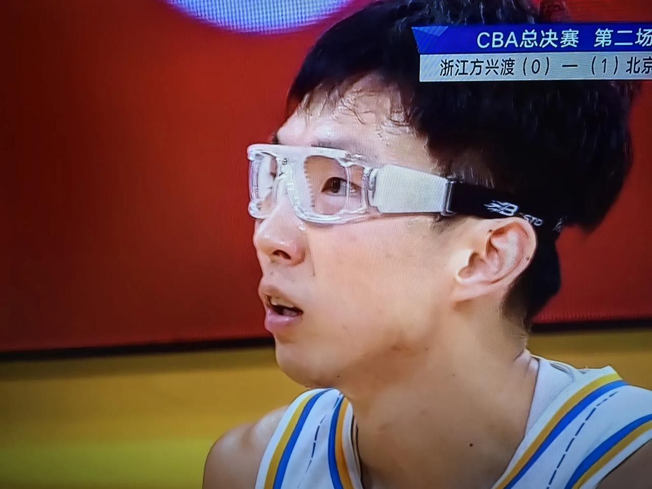 CBA总决赛激战正酣，目前双方各胜一场，两场球打下来，我有如下感觉:
第一.北汽