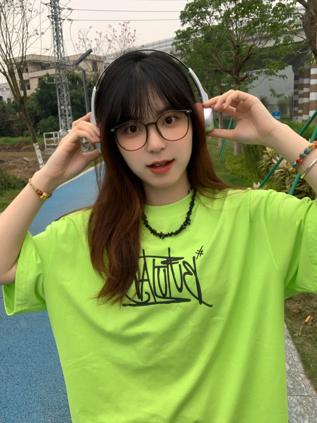 我把门关紧幸福就是我自己的啦