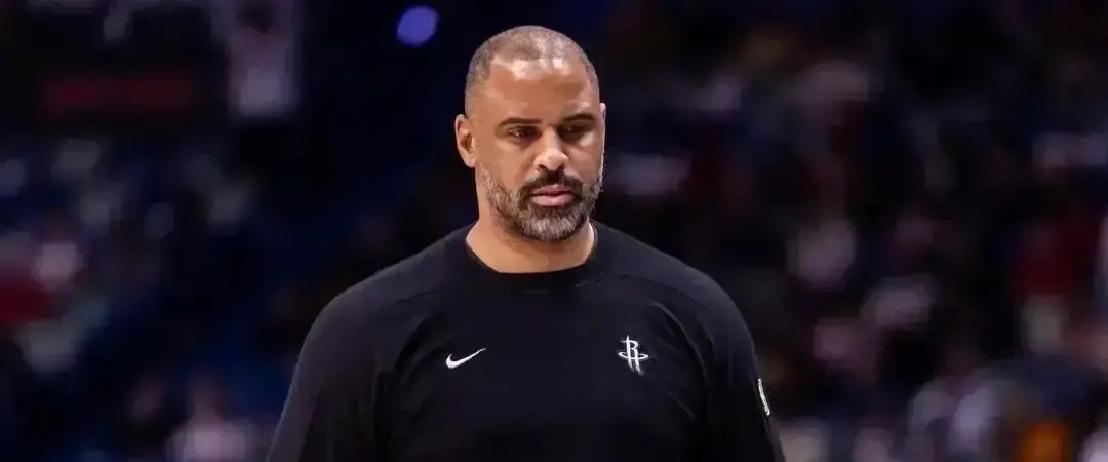 失误一次扣200万！
 
火箭把合同玩成数学题。谢泼德每犯一次错，老板就省一笔钱