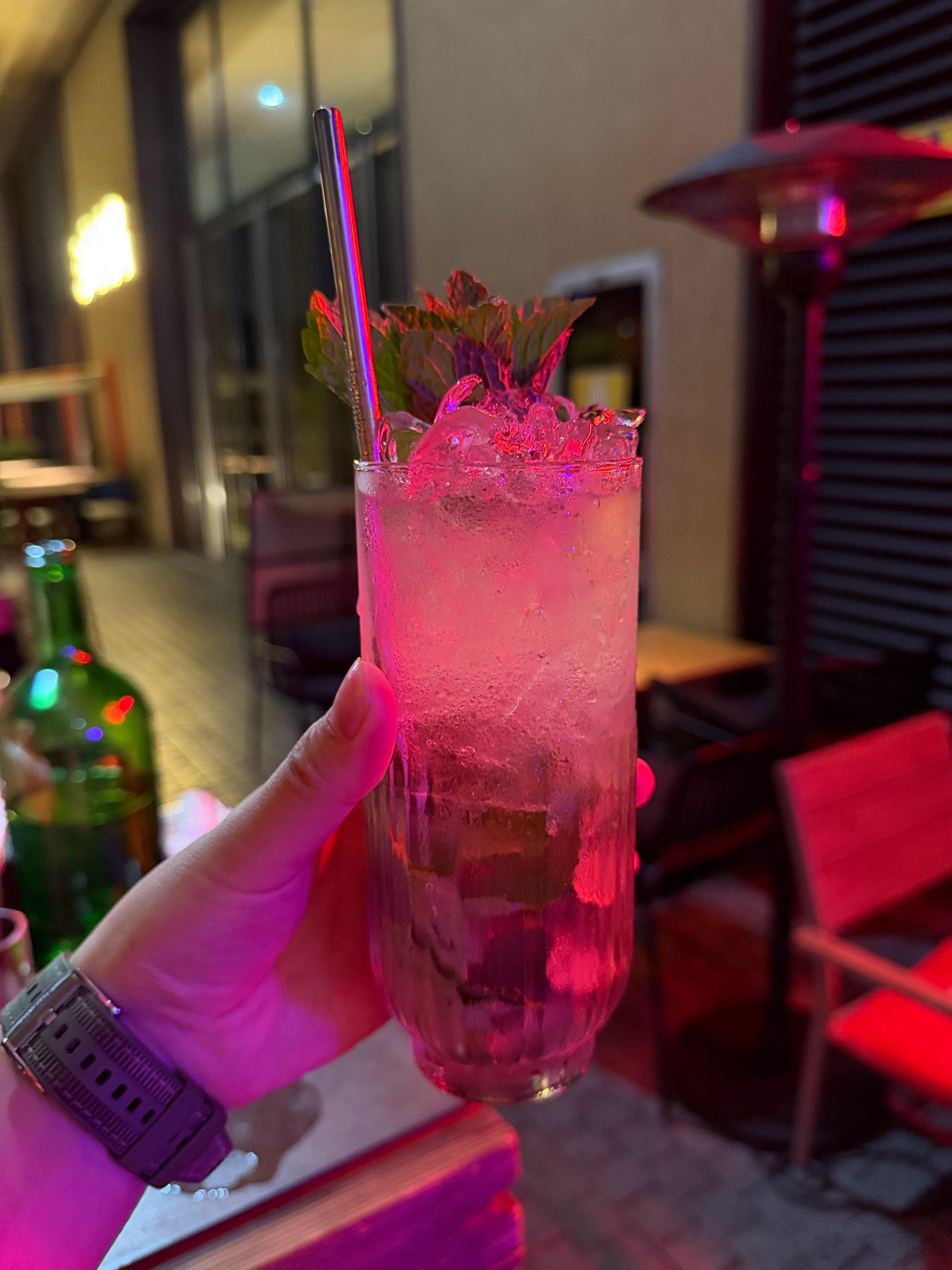 今夜无事，小酌一下。 深圳·深业上城Upper Hills