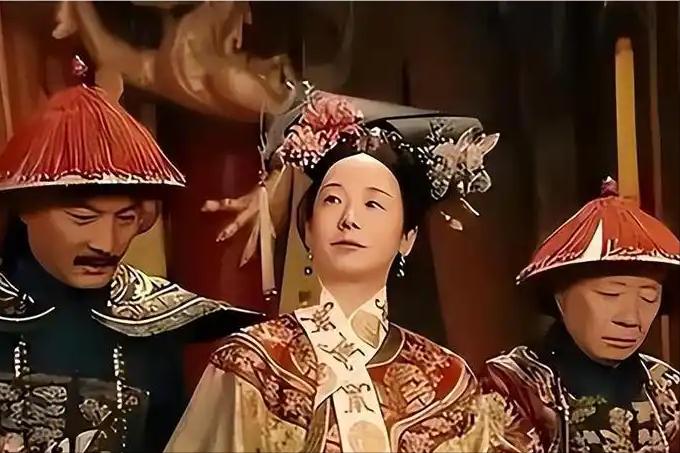 慈禧掌权40多年，为什么没有人造反？因为她有两张王牌

第一张王牌：她是皇帝的娘