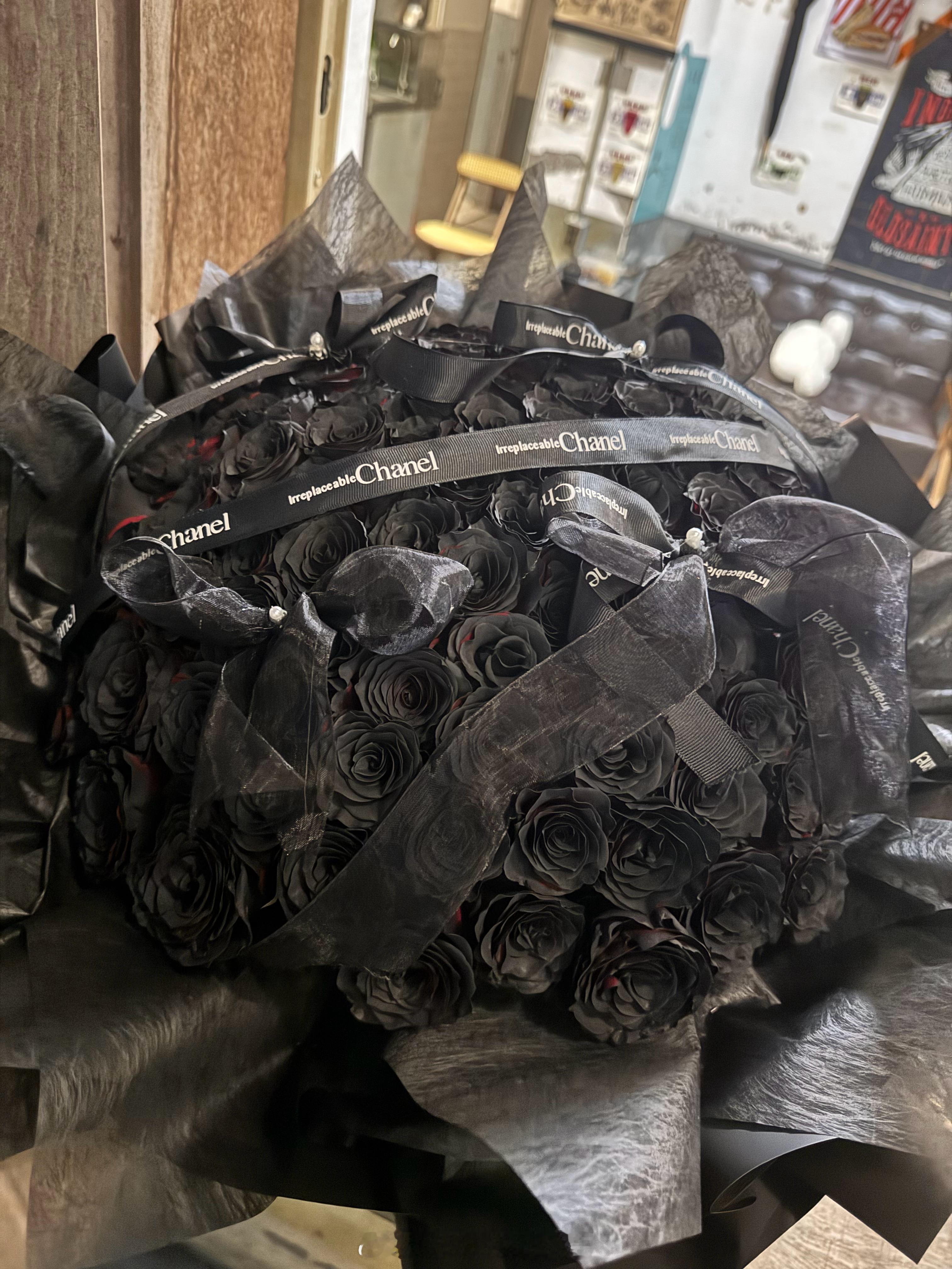 嘻嘻 小黑 ​​​