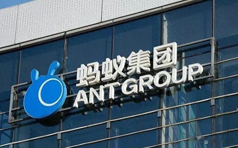 支付宝完成3亿笔AI支付，它不再只是个付款工具，而是开始替你做决定。
最近支付宝