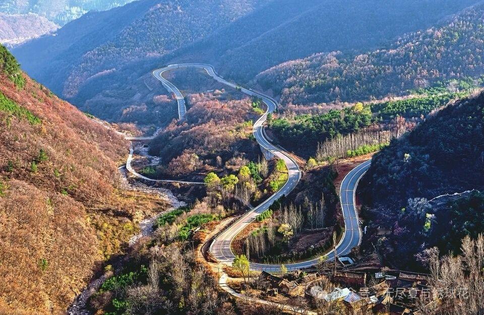 原来第一眼就喜欢的人，真的会喜欢很久很久，无关年纪和颜值，而是你给了我，别人给不