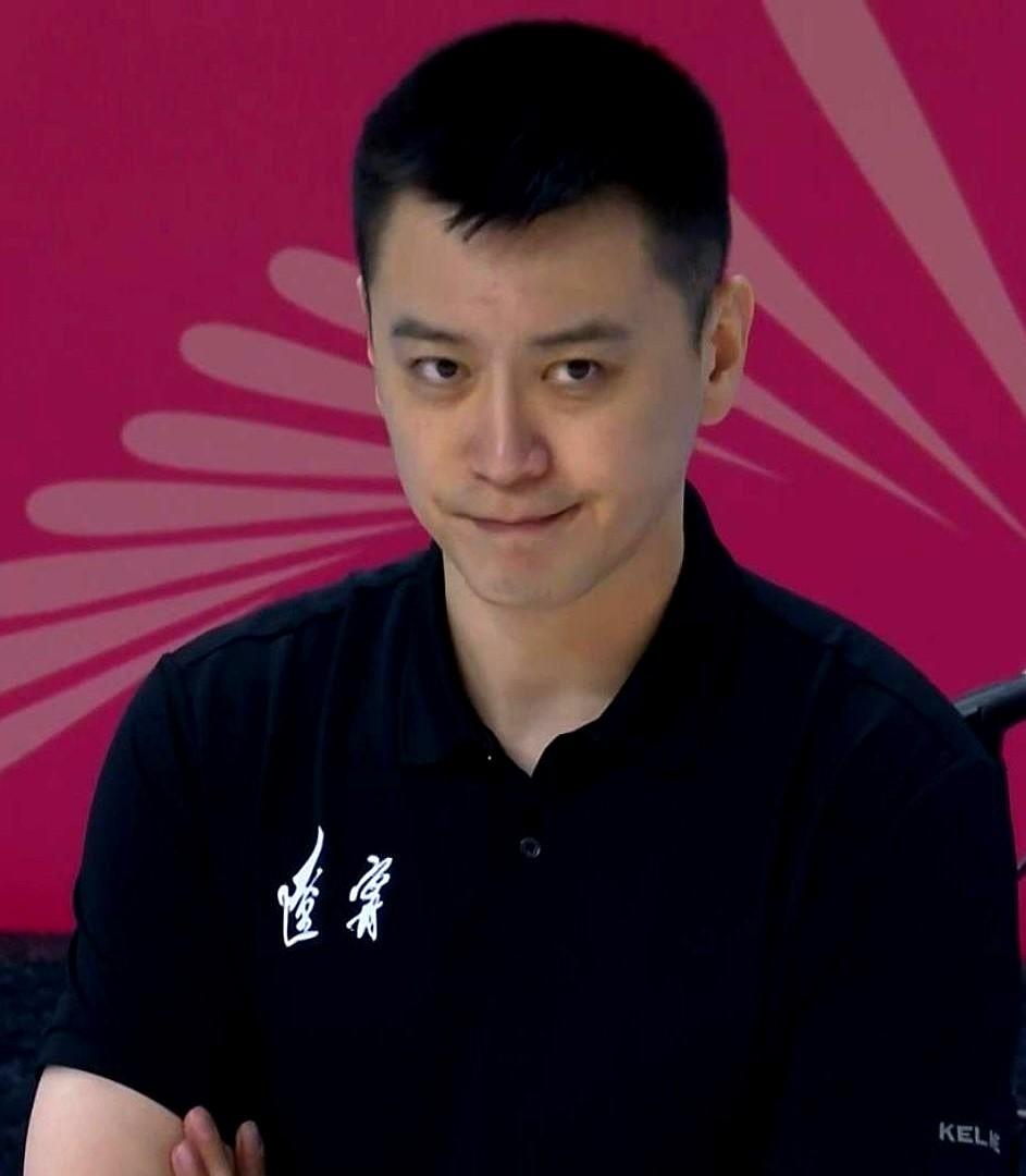 年轻希望黄秋实和张俊

全运会第四把老冠军打醒，俱乐部没躲没躺，直接两条线同时动