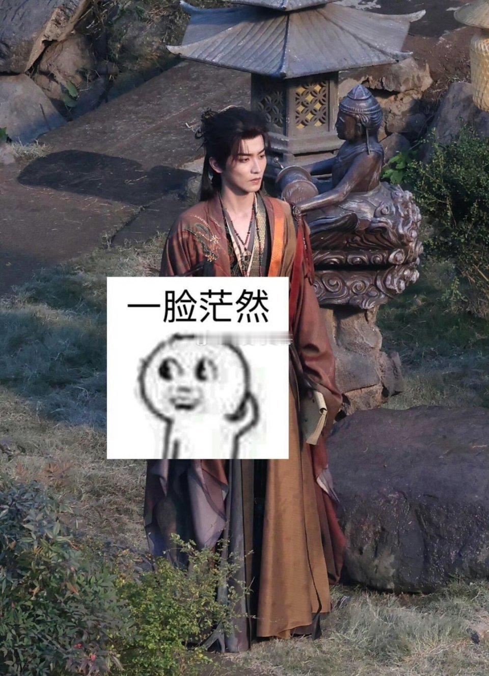 同一个人的路透[融化][融化]其实我觉得图二也不好看，p的很爱豆味 