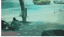 咋了？
看这情况不是偶然，是故意的去撞树吧？酒驾、病发作、神情模糊，不然又会是什