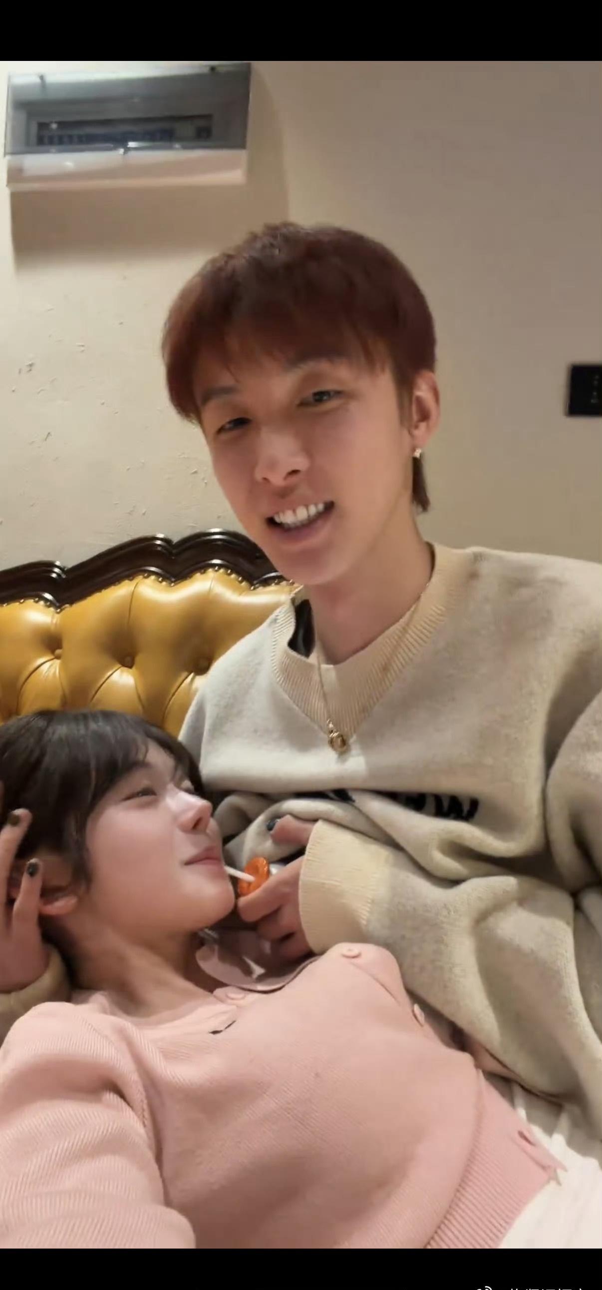 曝艾瑞吧弟出轨关于网红“艾瑞吧弟”（本名艾纯治）被曝出轨的争议，核心集中于其被指