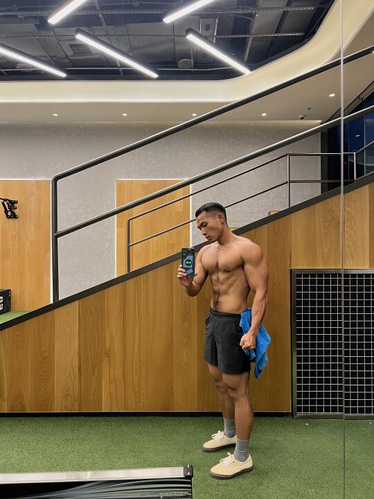 寸头后又开始期待长发的模样了｜还是长发酷