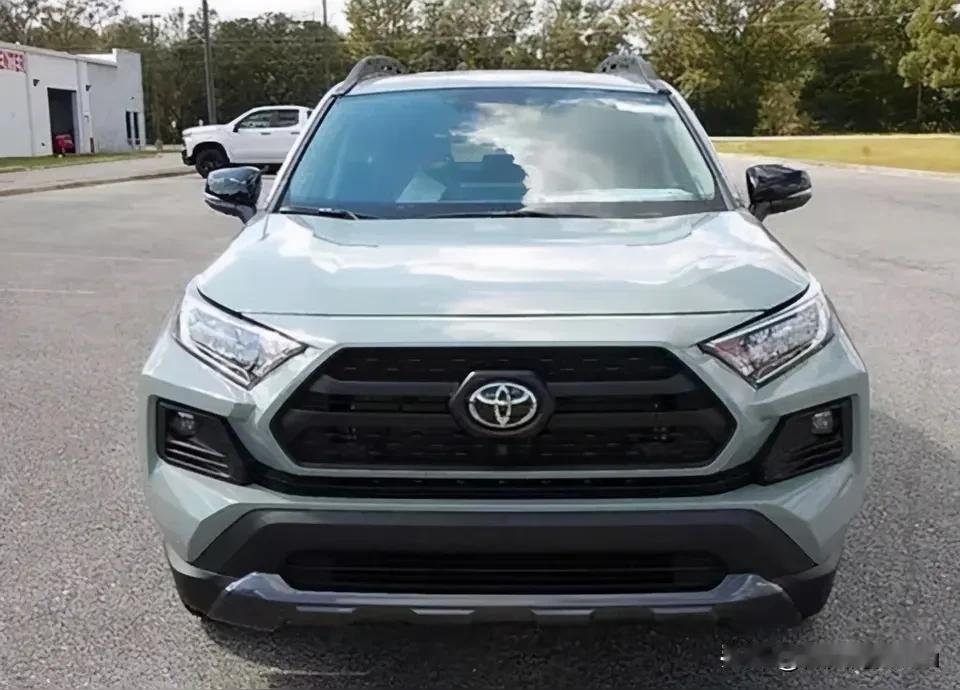 在美国战略重心转移到西半球之后，日本成为中国最大的安全威胁。尤其是中国在实行祖国