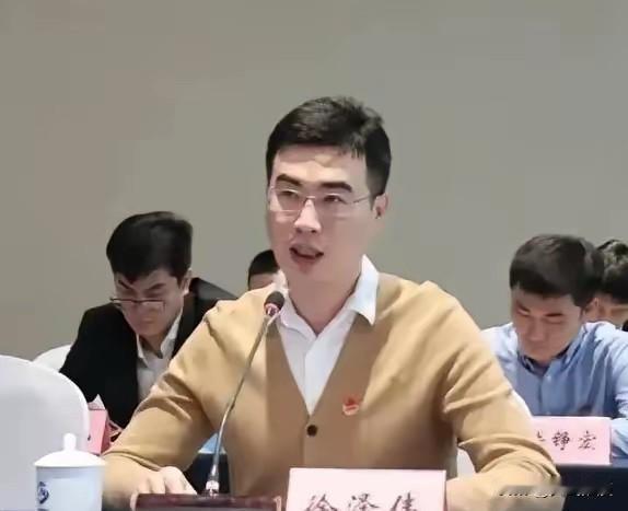 徐泽伟4月25日已被意大利秘密移交美方，押往休斯顿。

这件事看着让人心里难受，