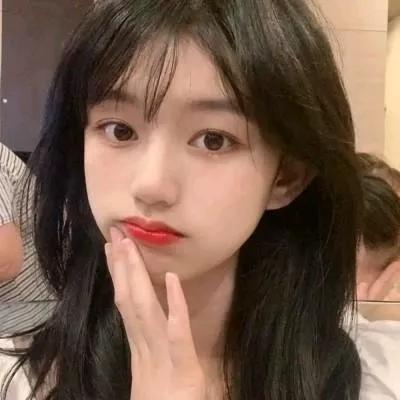 今日元气满满，红唇与黑发相得益彰💄✨温柔风美人 纯欲风黑长直 清秀美少女 邻家