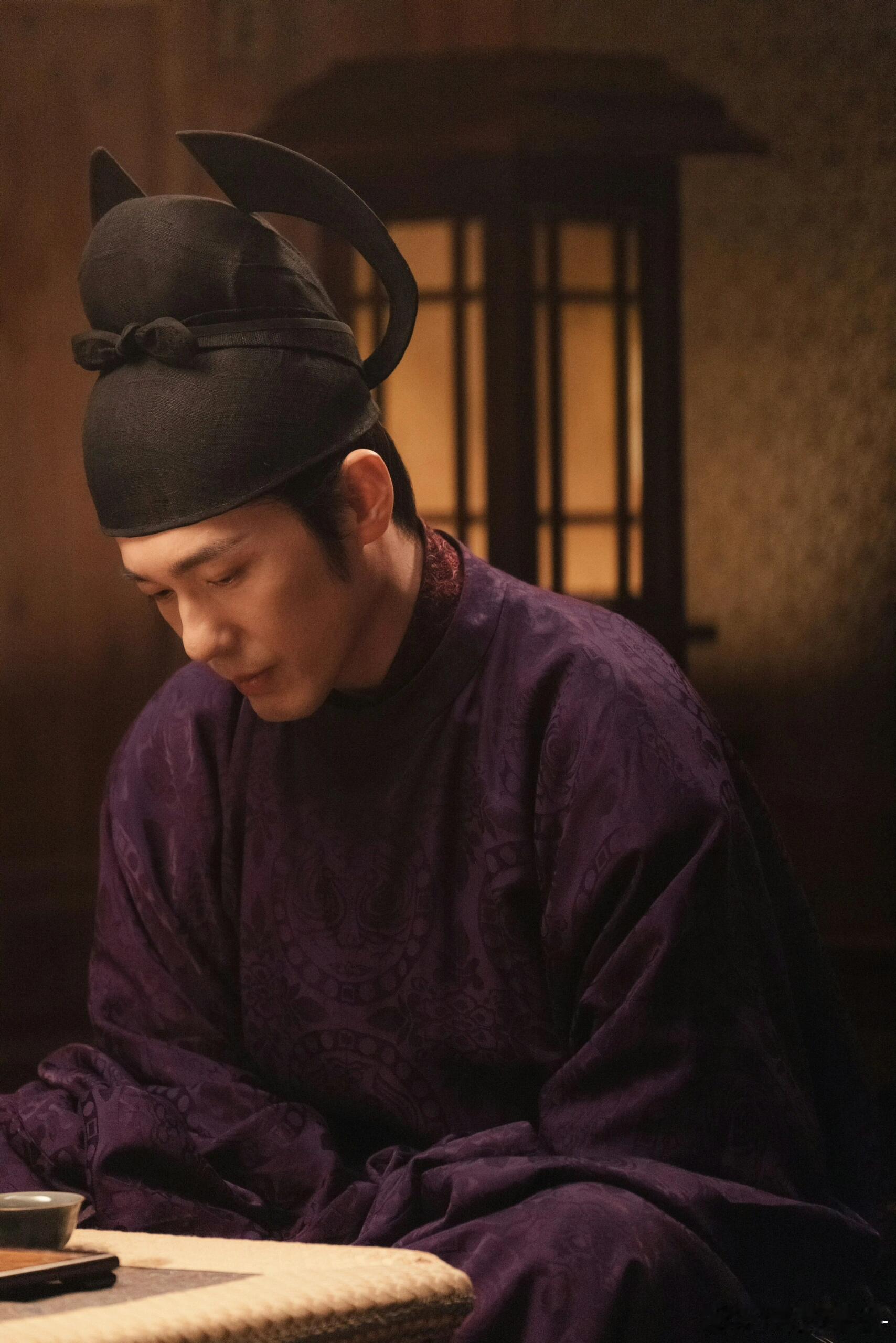 白宇工作室在背景图里盖保俶塔《太平年》1月23号开播，白宇工作室换了背景图，是正