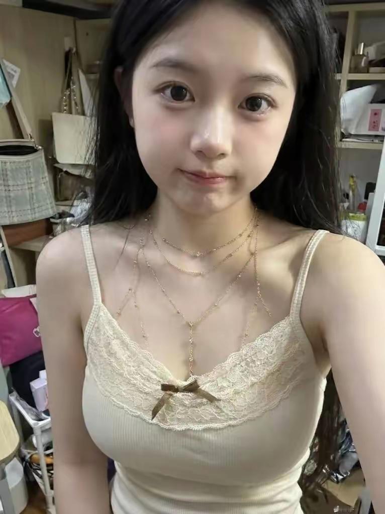 最近挺火的一个词叫NPD，意思是自恋型人格障碍，也叫“空心人”。说句直白的就是人