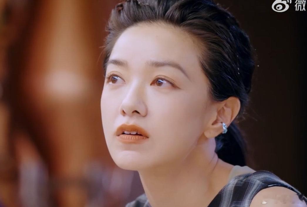 郭采洁对婚姻始终揣着大大的问号太喜欢郭采洁的直白了，对婚姻不盲从，敢说出自己的困