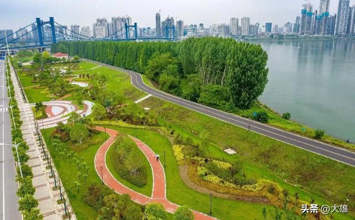 南宁的最美风景，绝对是南宁的城建
 
一个二线城市市，却被评为“中国绿城”的美誉