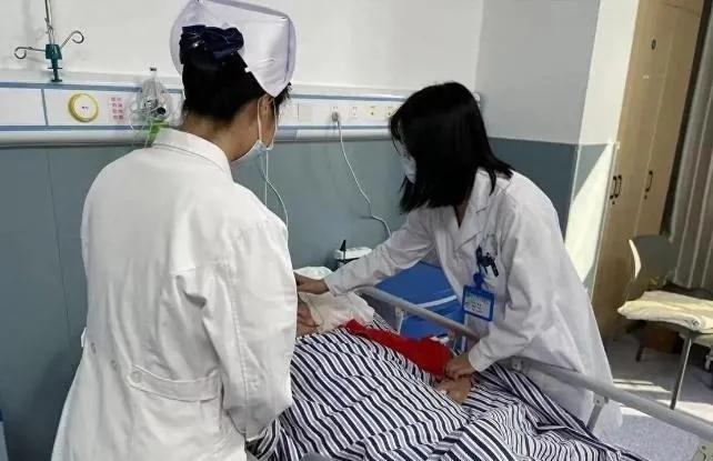 武汉一女子拆快递后揉眼睛，确诊感染病毒！双11来了，紧急提醒
武汉一名妇女在拆除