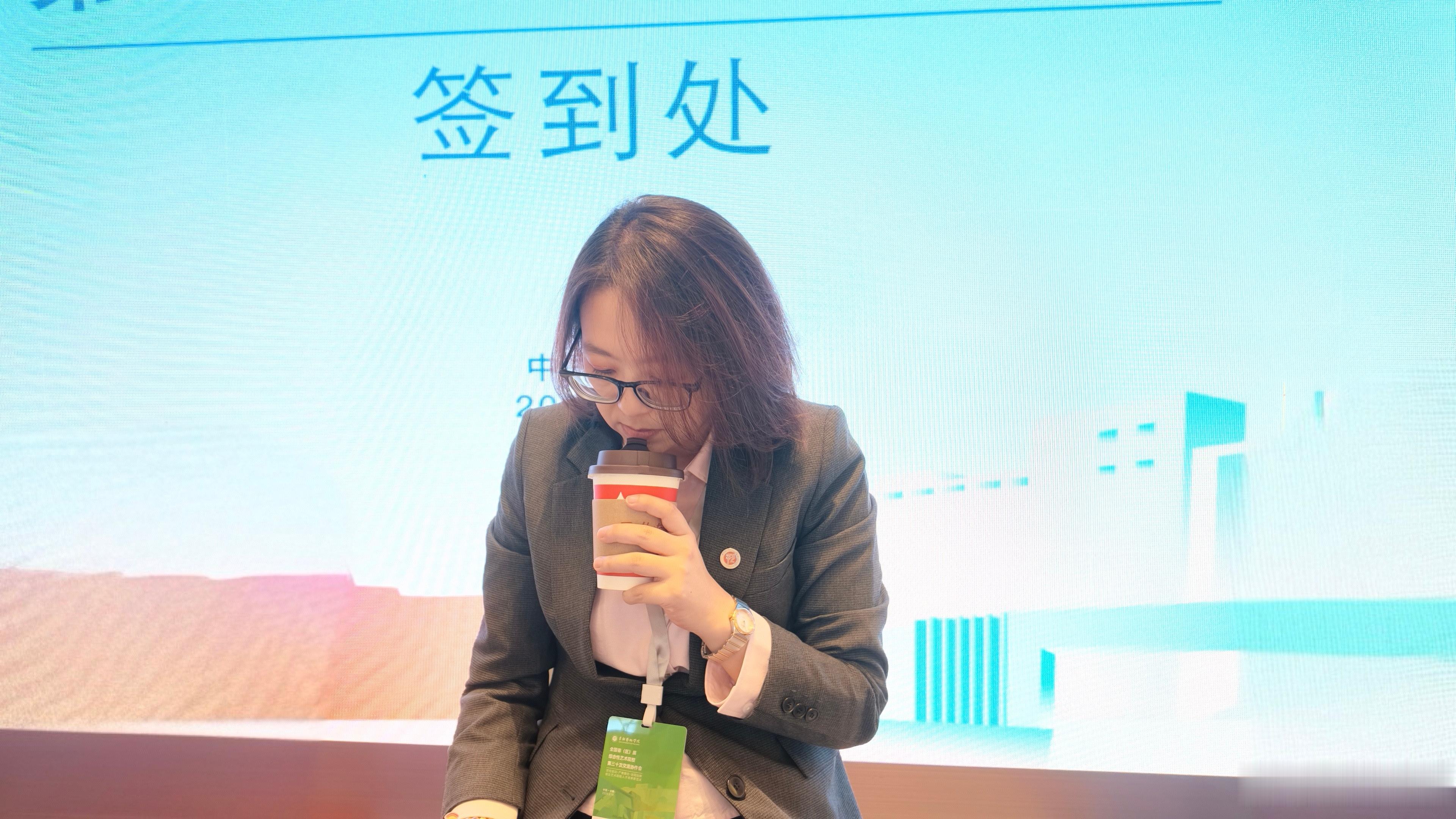 当几天大堂经理 ​​​