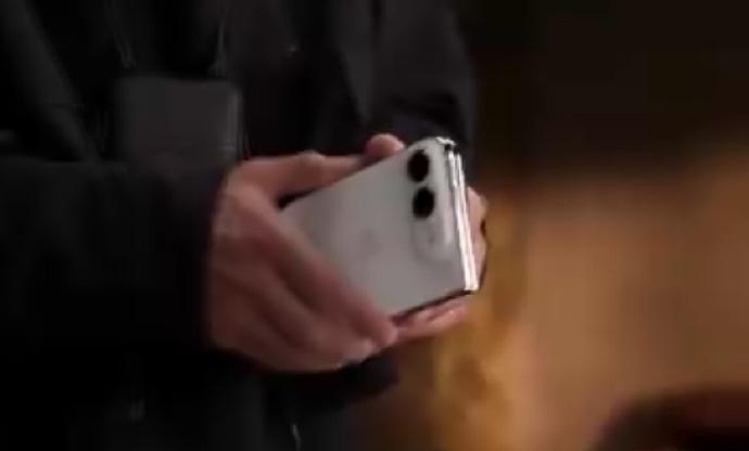 感觉iPhone Ultra可能难产了，到现在都没什么可靠的爆料，果粉期待值别太