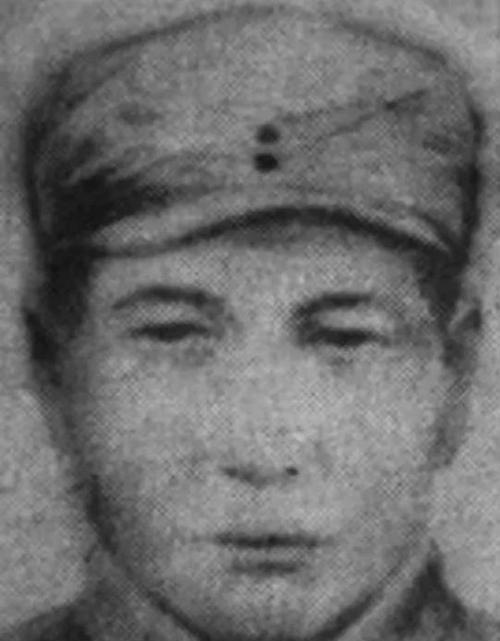 1944年，司令员康俊仁穿了件鬼子大衣回营，哨兵一枪将其击毙，事后上级的处理方式