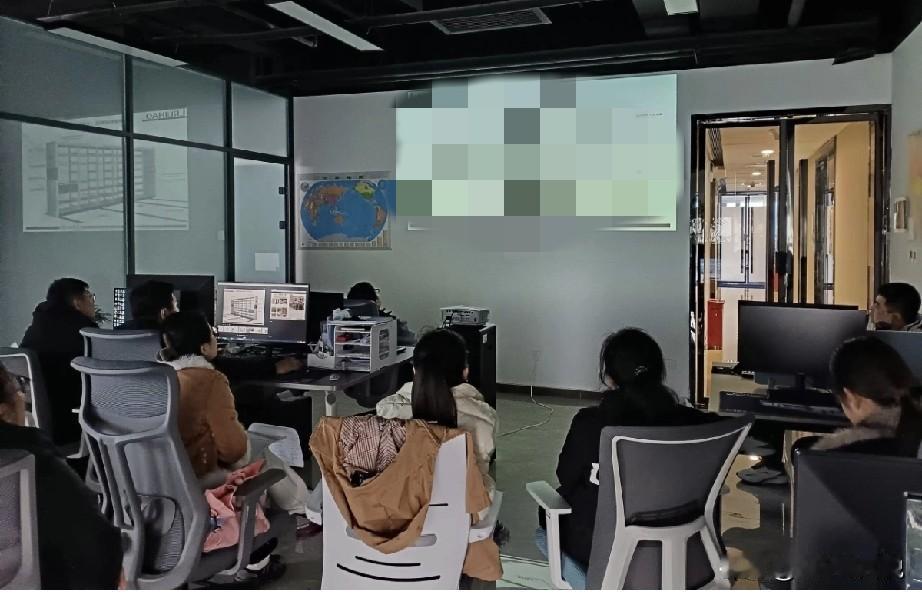 相信很多人打工人都会有这样的困惑：自己也知道自己存在某些“弱点”（比如太好说话，