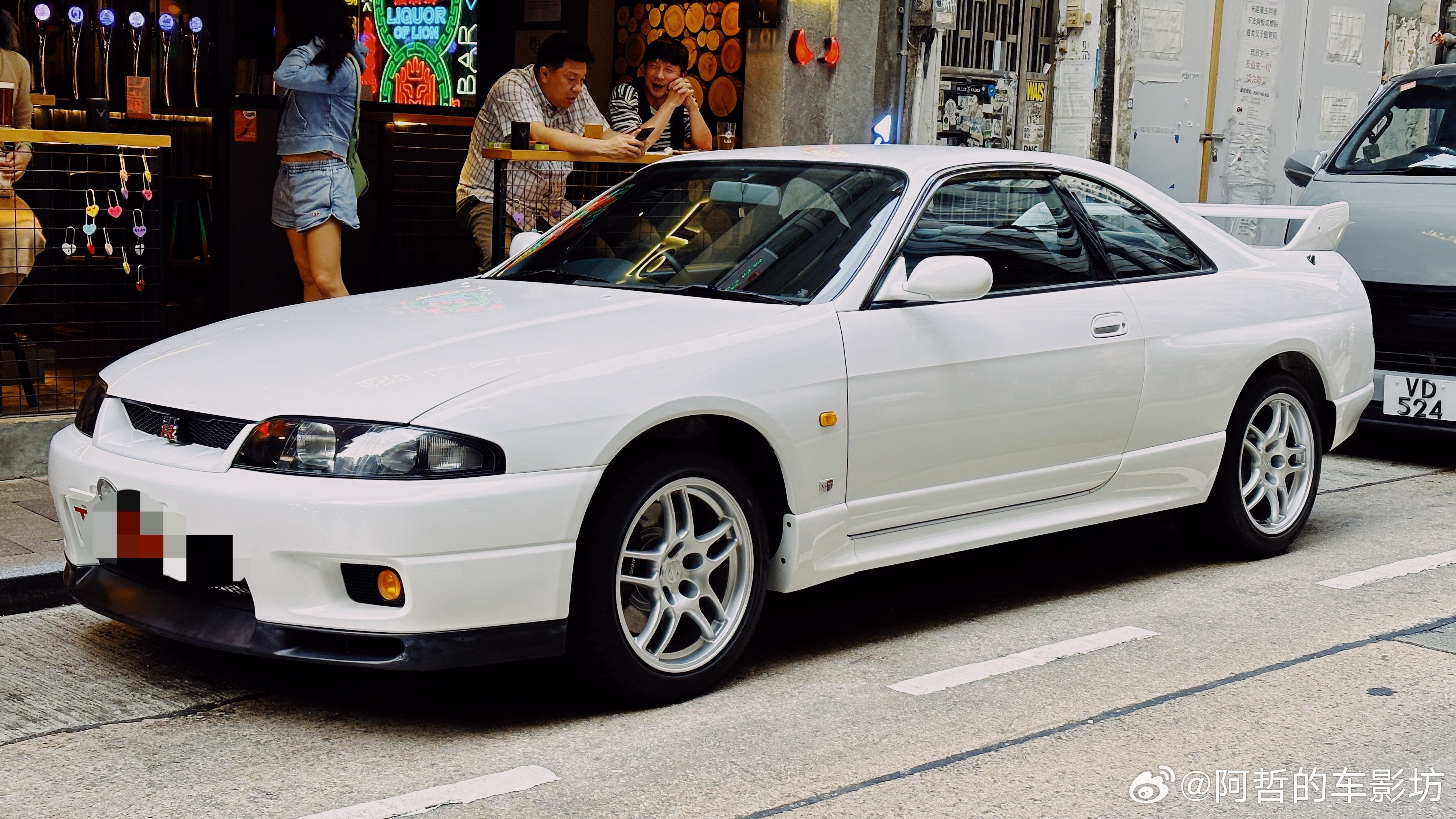 年检这个事情也不能一刀切说取消就取消还是有很多人并不太在意车况轮胎光头了也不换手