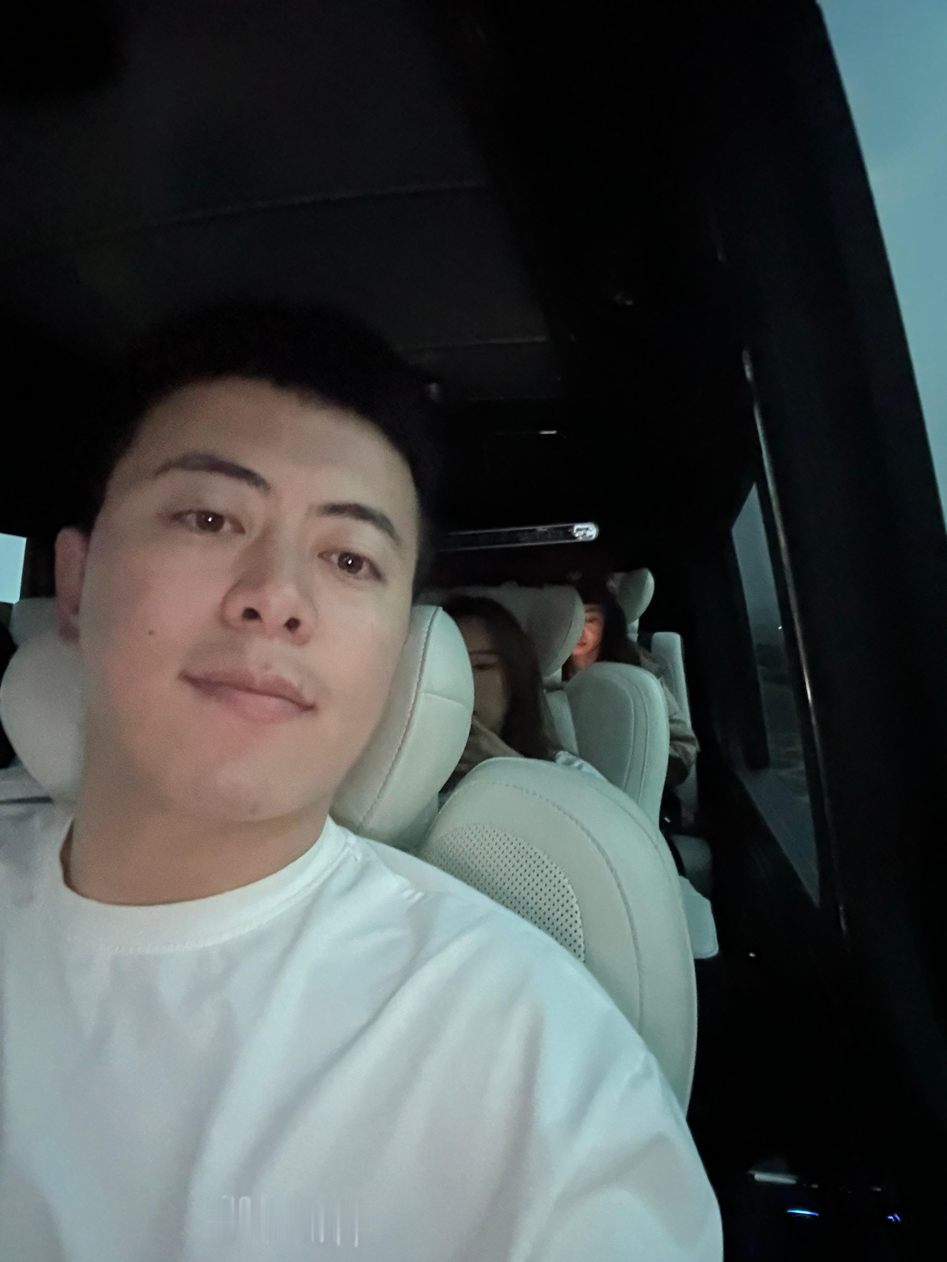 拍了一个非常非常好的纯电 大五座 SUV，用四个字形容一下这台车：无限可能～现在