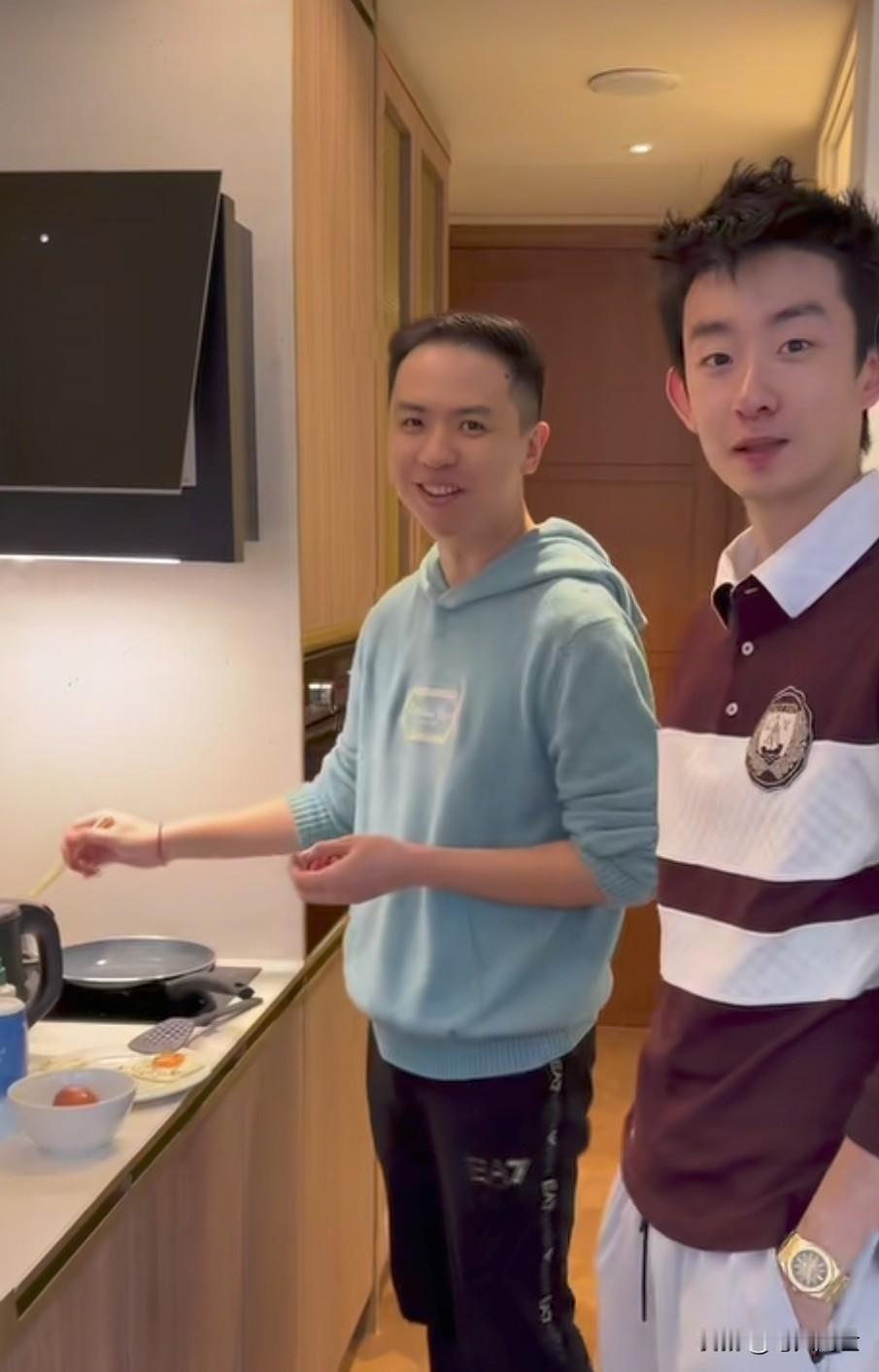 兄弟相煎！吴宜泽能否惊艳亚历山大宫？
2026斯诺克大师赛，肖国栋vs吴宜泽的1