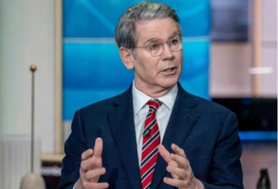 美国财长贝森特北京时间10月15日晚表示：“如果中国政府中的一些人想通过令人失望