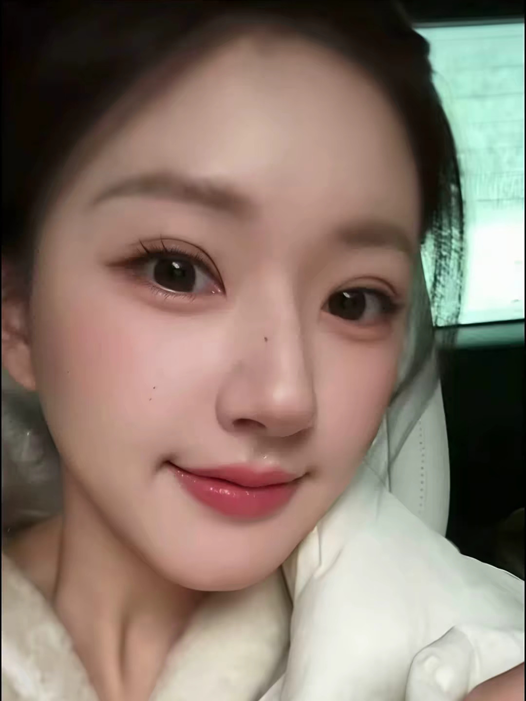 赵露思  zls赵露思zls赵露思自由点全球品牌代言人“你眼中的点点星光，是我将